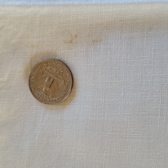 Matching embroidered table linen set - Picture 5 of 11